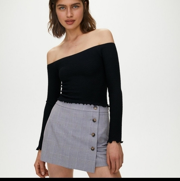 Sunday Best Sweaters - Sunday Best Aritzia Saida seamless long sleeve